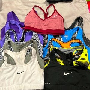 Nike sports bras all size small
